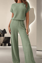 Load image into Gallery viewer, Round Neck Short Sleeve Jumpsuit
